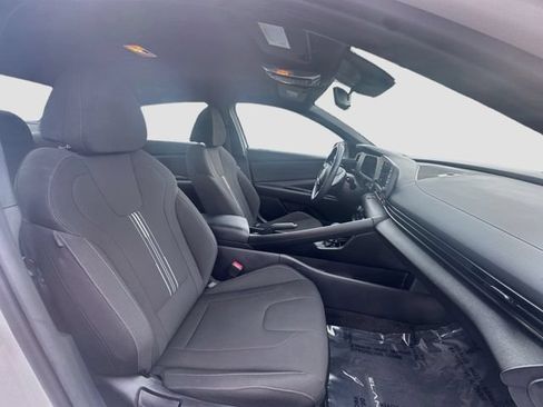 Used 2026 Hyundai Elantra Sport FWD image 25