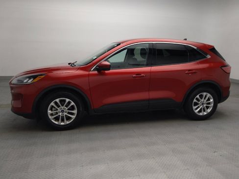 Used 2020 Ford Escape SE FWD image 2