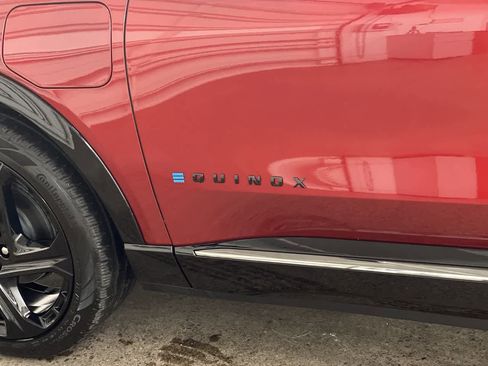 Used 2024 Chevrolet Equinox EV RS image 10