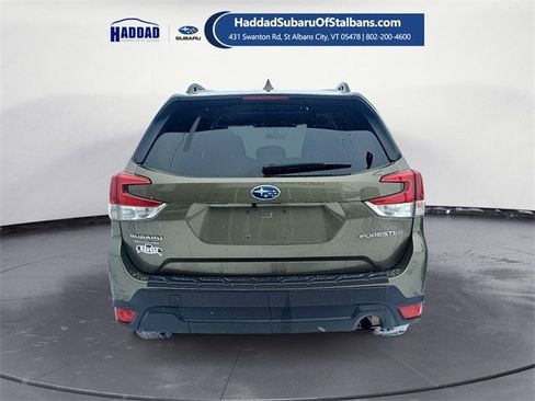 Certified 2023 Subaru Forester Premium image 4