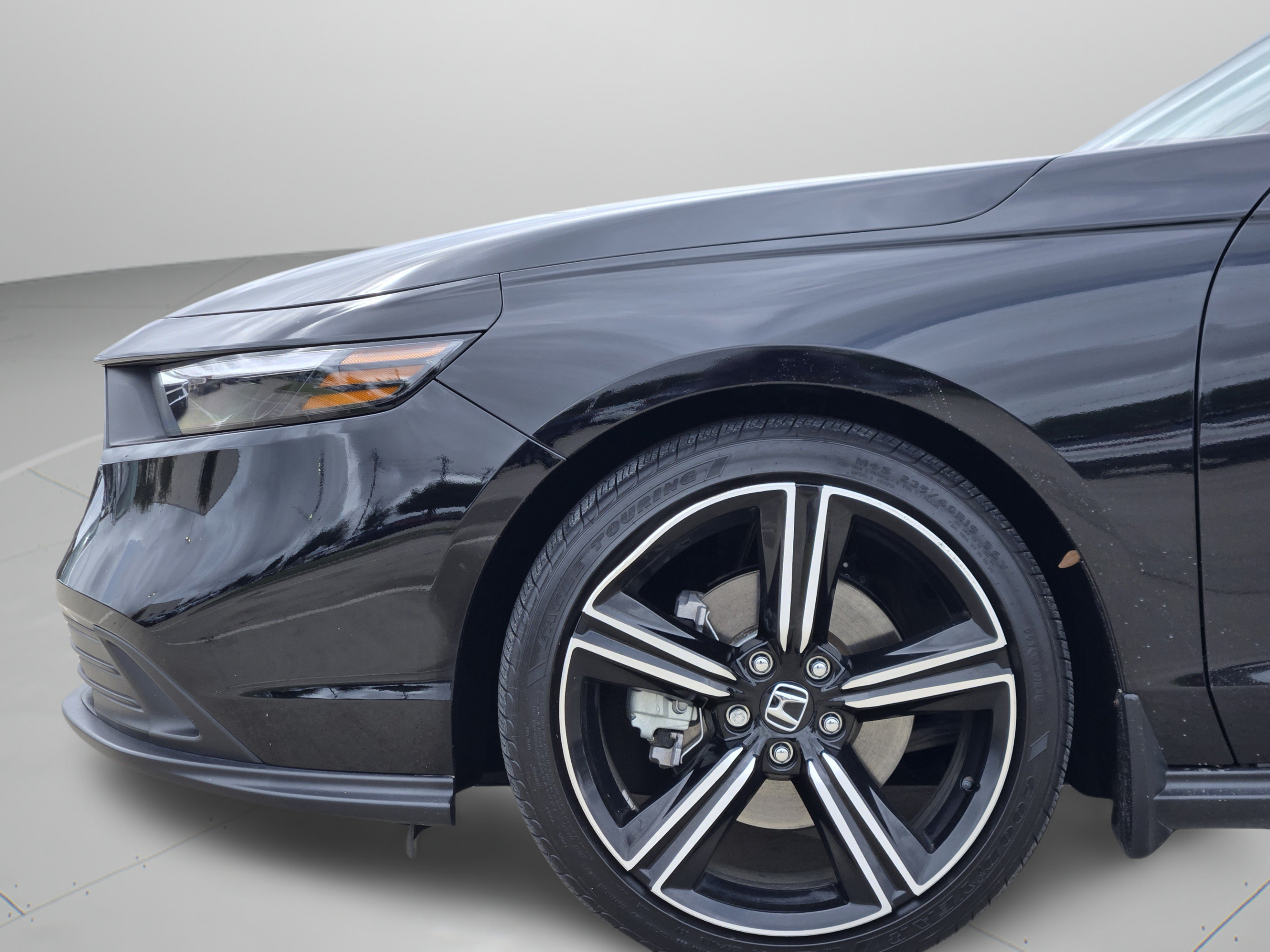 Used 2024 Honda Accord Sport image 29