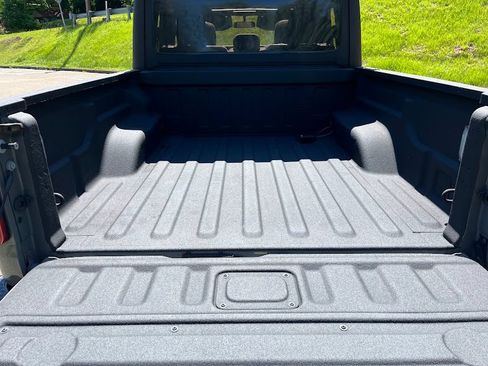 Used 2022 Jeep Gladiator Sport AWD/4WD image 49