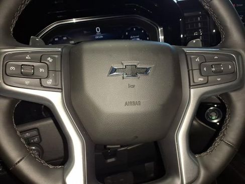 Used 2025 Chevrolet Silverado 1500 LT Trail Boss w/ Convenience Package II AWD/4WD image 21