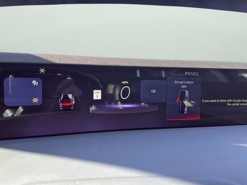 Used 2024 Lincoln Nautilus Reserve image 14