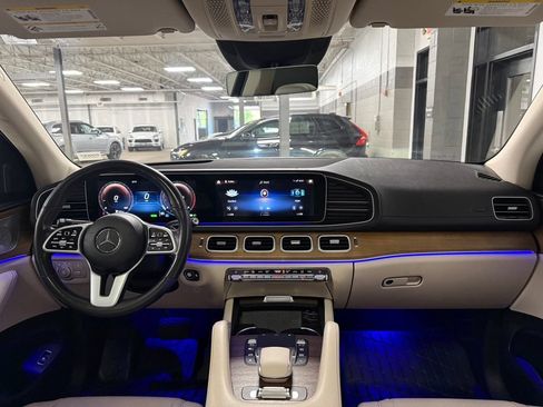 Used 2021 Mercedes-Benz GLS 450 4MATIC image 8
