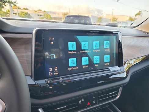 New 2026 Volkswagen Atlas SE image 8