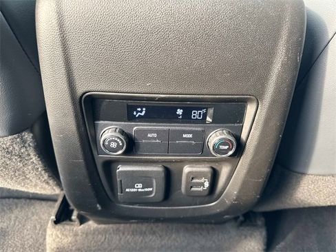 Used 2019 Buick Enclave Essence image 14