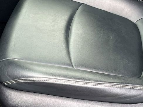 Used 2023 Toyota RAV4 XLE Premium image 20