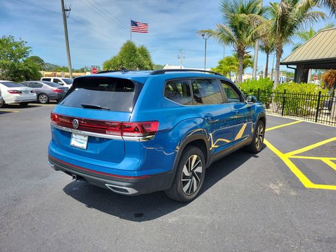 Used 2026 Volkswagen Atlas SE FWD image 6