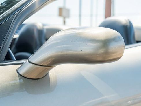 Used 2002 Chevrolet Corvette Convertible w/ Preferred Equipment Group2 image 10