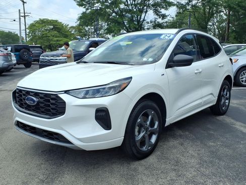 Certified 2024 Ford Escape ST-Line w/ Tech Pack #1 AWD/4WD image 8
