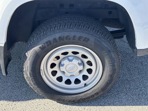 Used 2024 Chevrolet Colorado W/T image 5