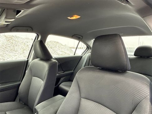 Used 2015 Honda Accord LX image 17