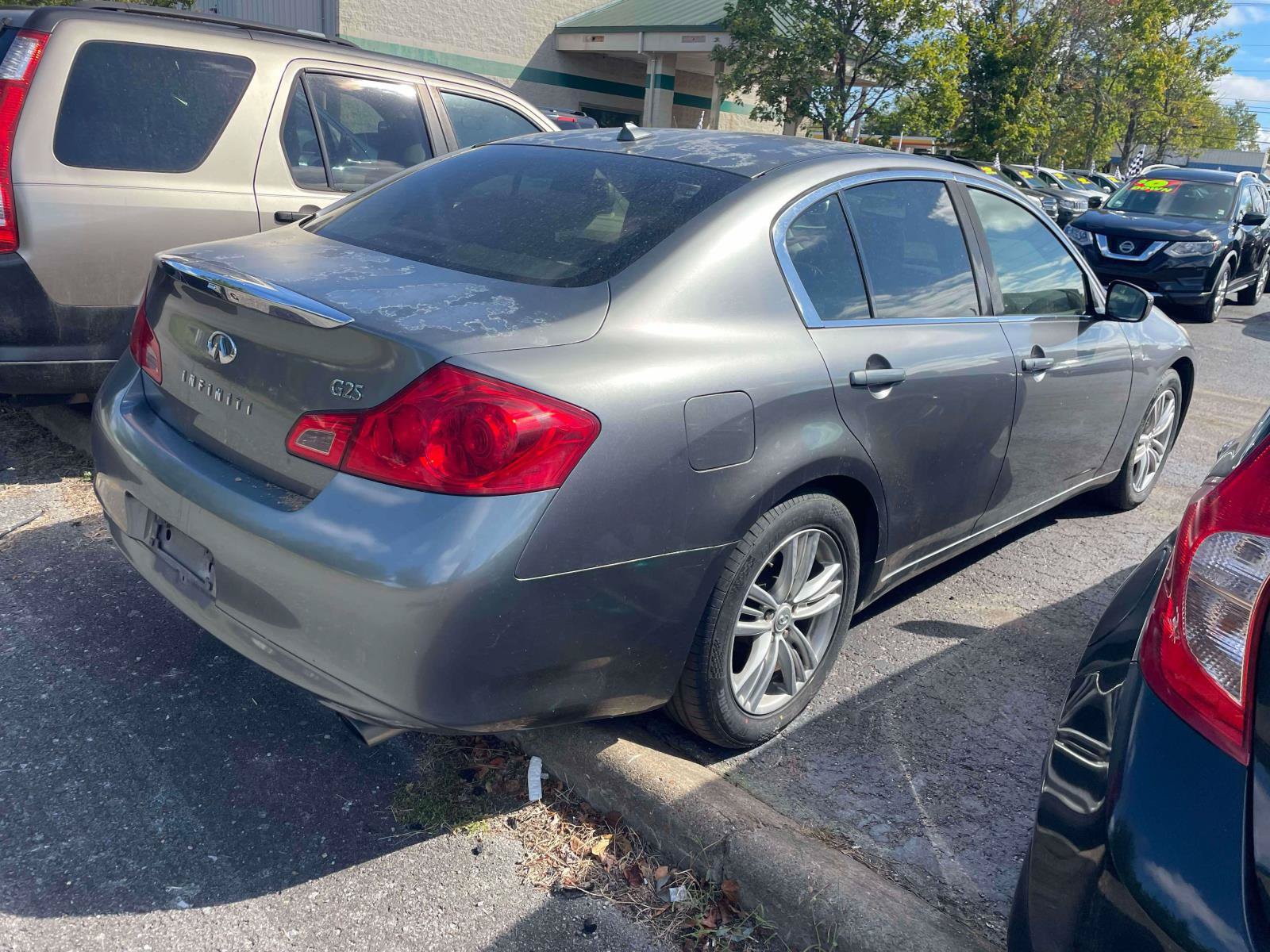 Used 2012 INFINITI G25 Journey RWD image 4