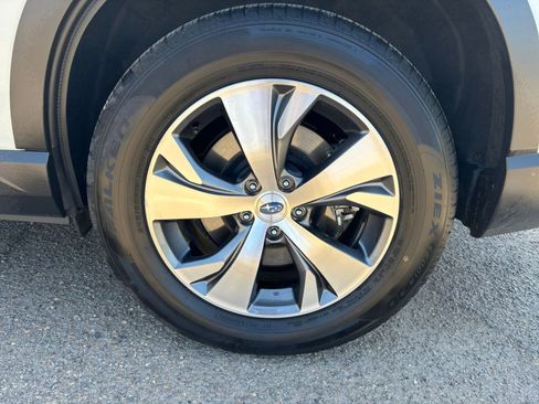 Used 2025 Subaru Ascent Premium AWD/4WD image 32