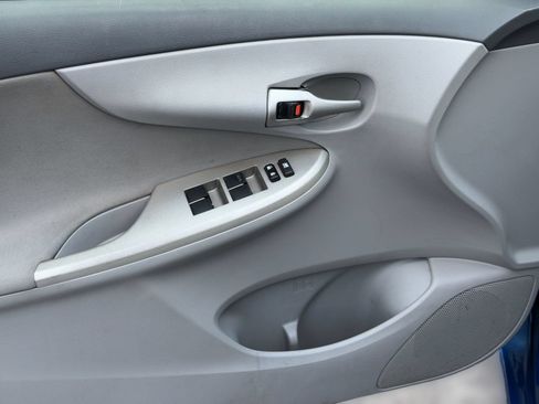 Used 2010 Toyota Corolla LE w/ All Weather Guard Pkg FWD image 12