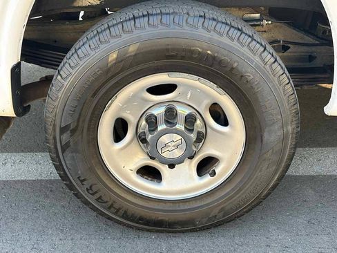 Used 2018 Chevrolet Express 3500 LT w/ LT Preferred Equipment Group RWD image 50