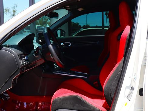 Used 2024 Honda Civic Type R image 39