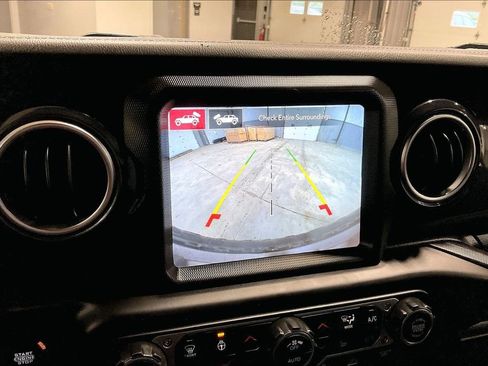 Used 2023 Jeep Wrangler Unlimited Rubicon 392 AWD/4WD image 14