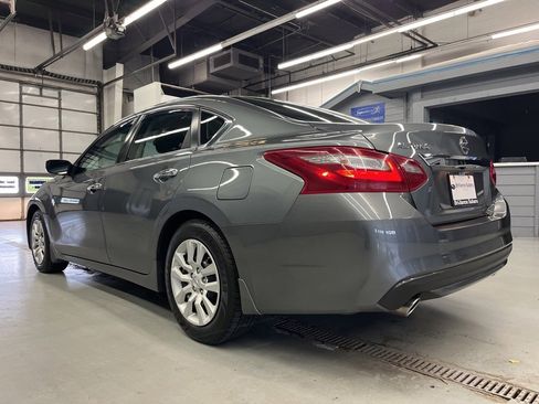 Used 2018 Nissan Altima 2.5 S w/ S Convenience Package image 5