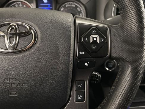 Used 2023 Toyota Tacoma TRD Off-Road image 21