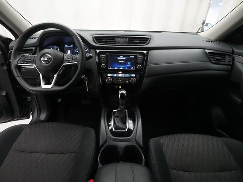 Used 2020 Nissan Rogue SV image 5