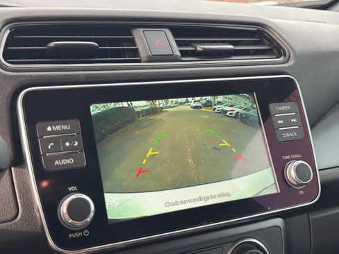 Used 2024 Nissan Leaf S image 23