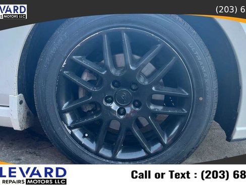 Used 2013 Ford Mustang Premium image 24