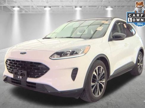 Used 2022 Ford Escape SE w/ SE Sport Appearance Package FWD image 2