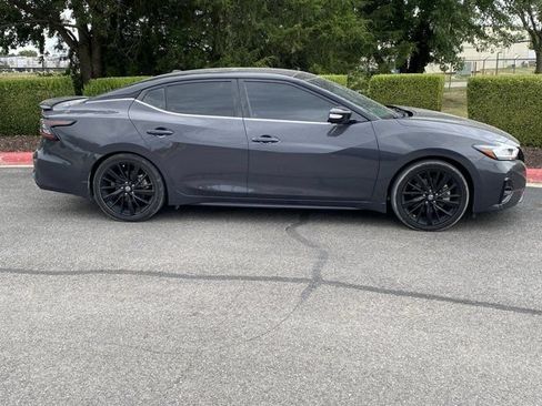 Used 2021 Nissan Maxima Platinum w/ 40th Anniversary Package FWD image 2