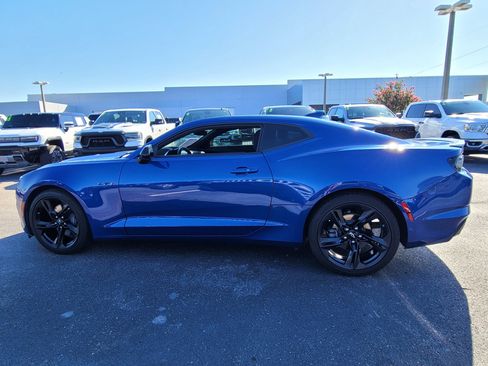 Used 2022 Chevrolet Camaro LT w/ RS Package RWD image 7