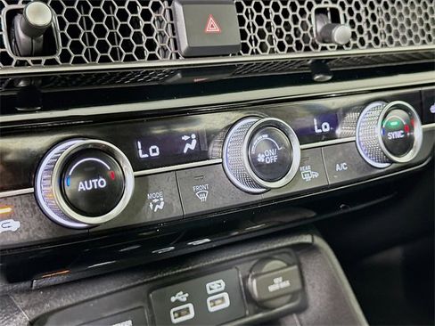 Certified 2022 Honda Civic Touring image 24