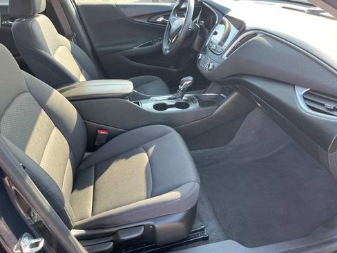 Used 2023 Chevrolet Malibu LT image 11
