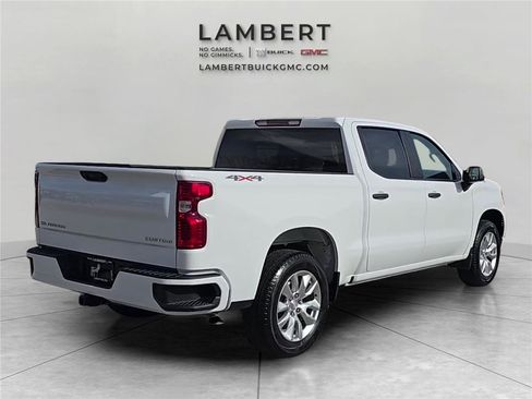 Used 2023 Chevrolet Silverado 1500 Custom image 6