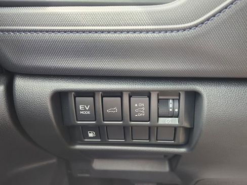 New 2025 Subaru Forester Premium image 29
