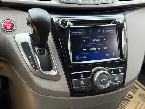 Used 2015 Honda Odyssey EX image 16
