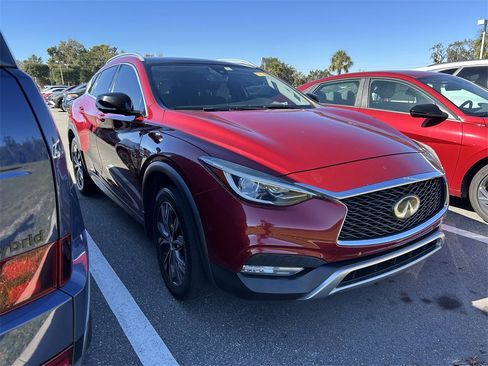 Used 2018 INFINITI QX30 AWD image 6