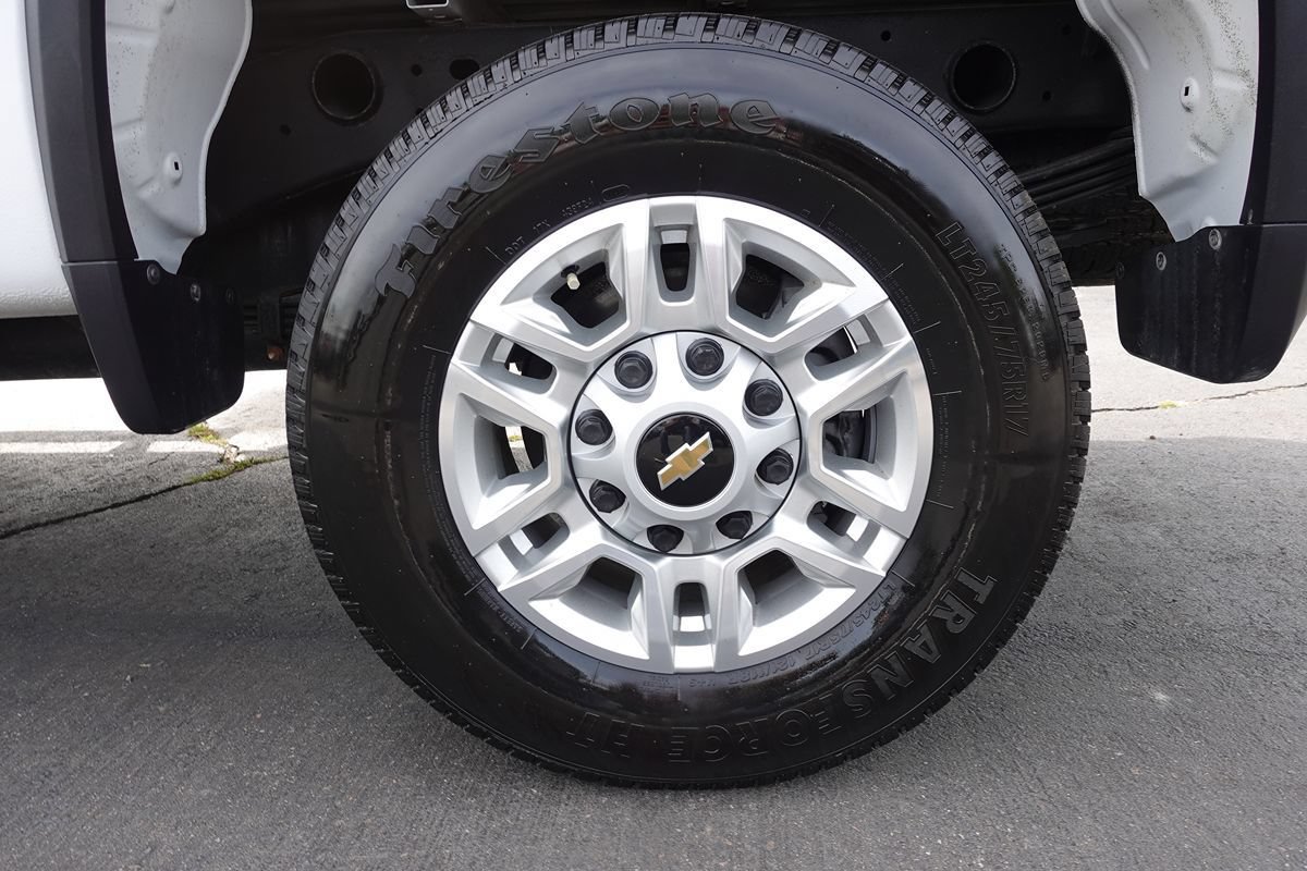 Used 2025 Chevrolet Silverado 2500 W/T AWD/4WD image 55