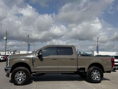 Used 2026 Ford F250 Lariat w/ FX4 Off-Road Package AWD/4WD image 11