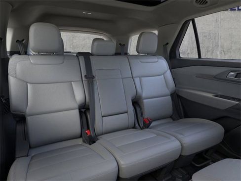 New 2026 Ford Explorer Active image 11