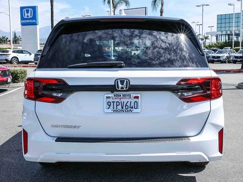 Used 2025 Honda Odyssey EX-L image 6