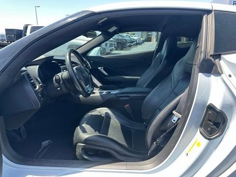 Used 2019 Chevrolet Corvette Stingray Coupe w/ Carbon Flash Badge Package RWD image 3