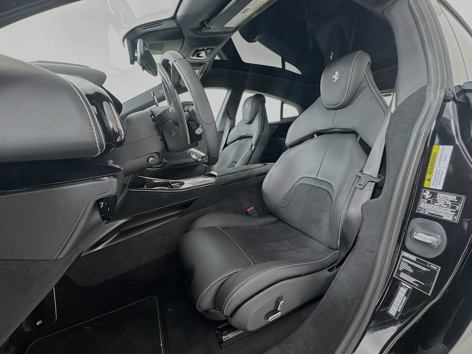 Used 2025 Ferrari Purosangue AWD/4WD image 7
