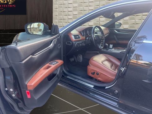 Used 2017 Maserati Ghibli RWD image 9