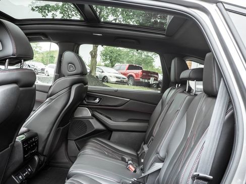 Used 2023 Acura MDX Type S AWD/4WD image 26
