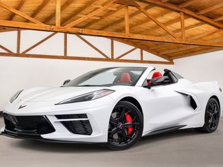 Used 2021 Chevrolet Corvette Stingray Premium Conv w/ Z51 Performance Package RWD video 1