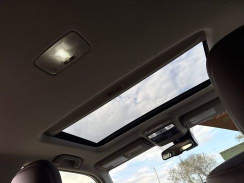 Used 2021 Toyota 4Runner Limited image 5