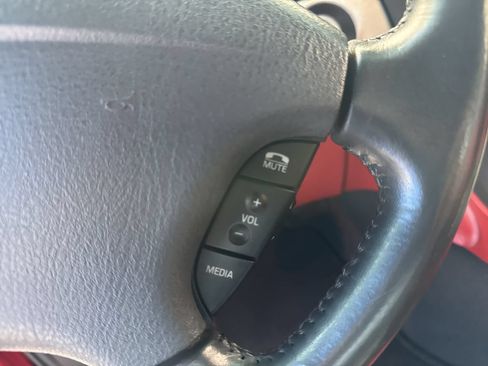 Used 2002 Ford Thunderbird RWD image 19