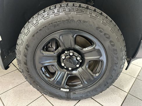 Certified 2024 Chevrolet Silverado 1500 W/T w/ Police Pursuit Package AWD/4WD image 17