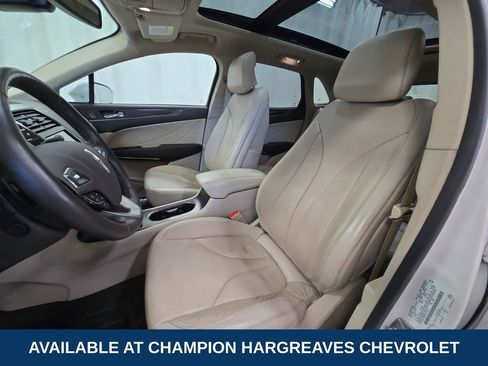 Used 2018 Lincoln MKC Reserve w/ Lincoln MKC Climate Package image 26